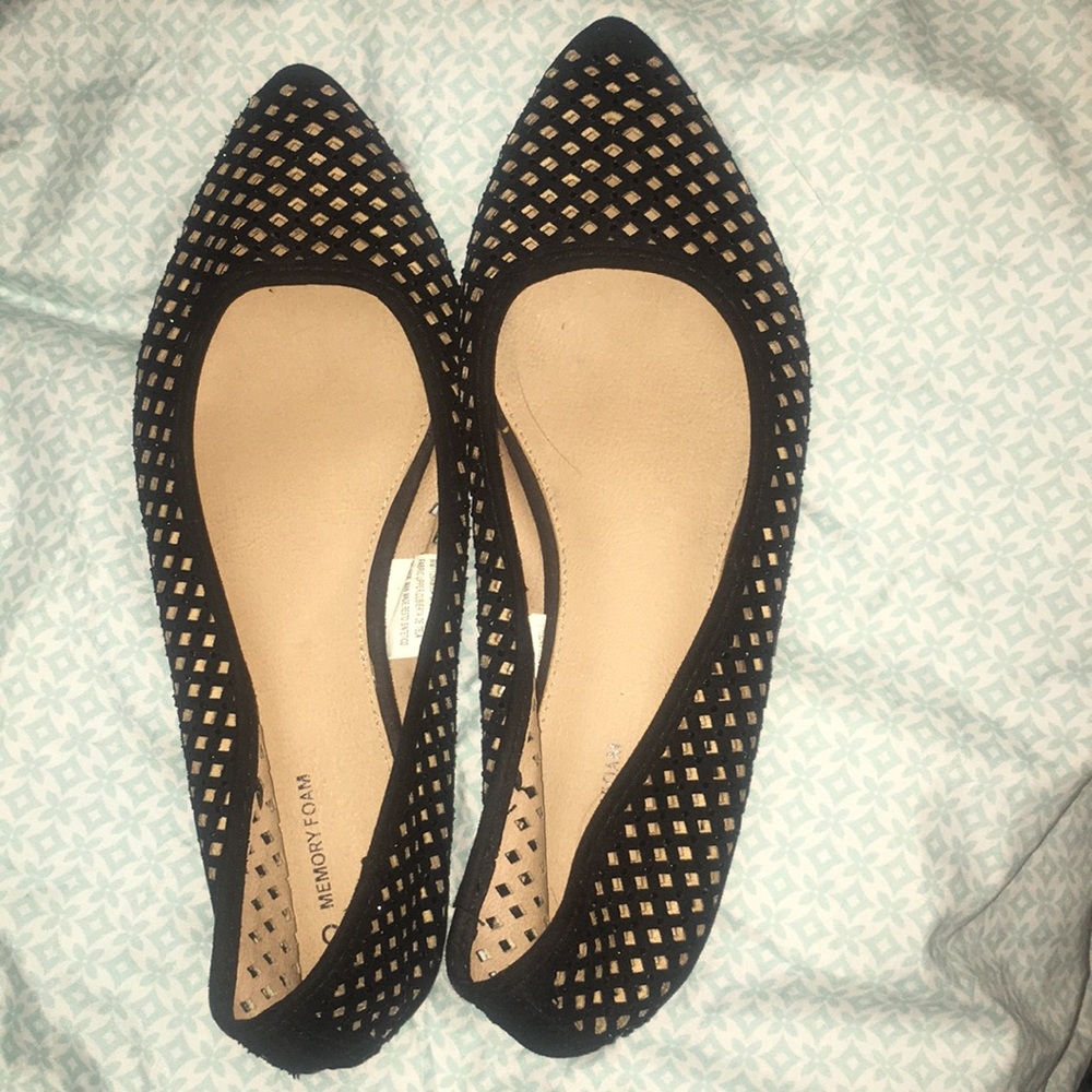 Super cute flats barely worn